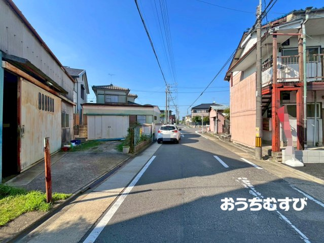 守山区川西第9(全1棟）の前面道路含む現地写真