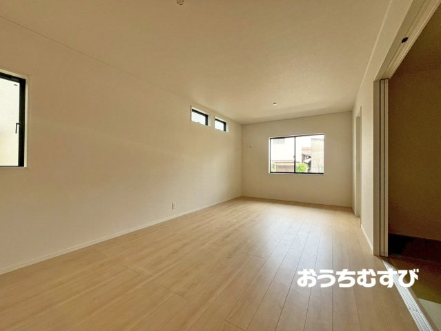 守山区川西第9(全1棟）の居間・リビング
