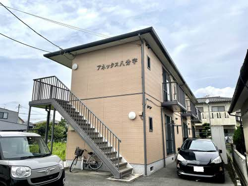 熊本市南区八分字町のアパートの外観