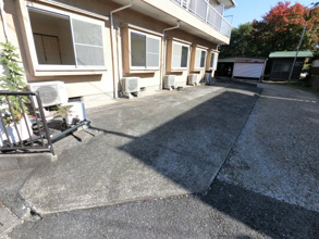 【駐車場】