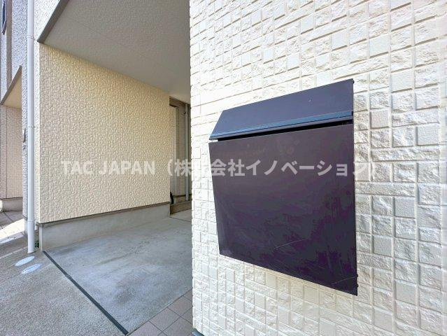 北区岩淵町の良邸の外観|【新生活応援キャンペーン実施中！】 
 当社では『仲介手数料が無料』になるキャンペーン中です。 ご購入の諸費用が他社様と比べて約230万円ほどお安くご購入いただけます。
ぜひお気軽にお問合せください。
