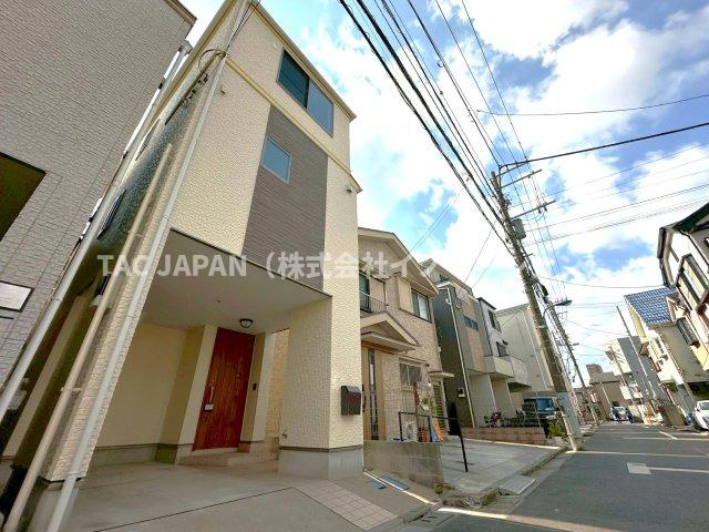 北区岩淵町の良邸の前面道路含む現地写真|【いつでもご見学可能です】
お問合せ当日やお仕事帰りなどご都合の良いタイミングでのご見学可能です。
お気軽にご予約ください。
