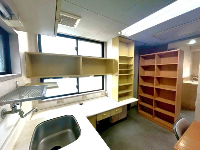 練馬区西大泉４丁目　診療所付住居　西武池袋線　大泉学園の洋室|お好みに合わせたリフォーム・アレンジもお楽しみいただけます。
