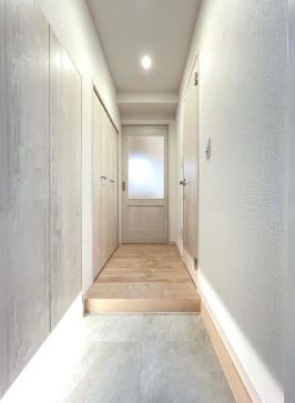 【玄関】 | 【HP限定公開】エミネンスイン三鷹　7階