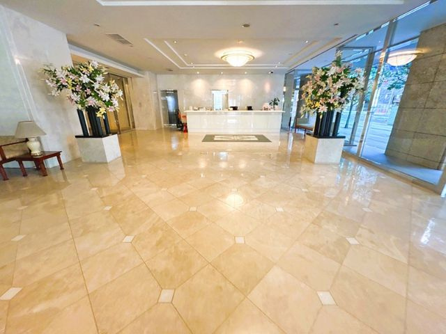 シティタワー池袋のエントランス