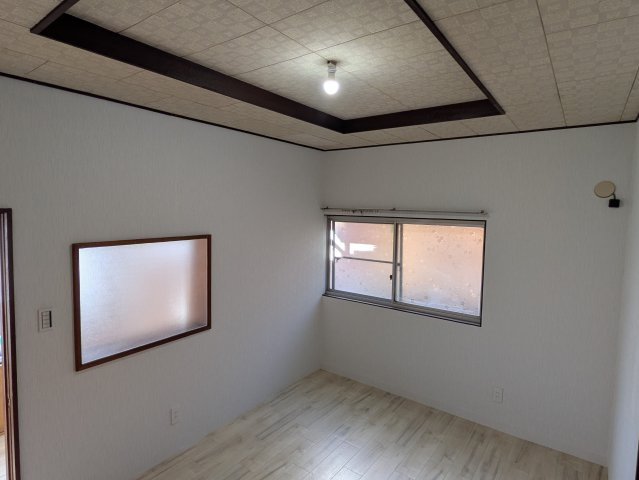 東松山市SR付き平屋の洋室|広々とした洋室です