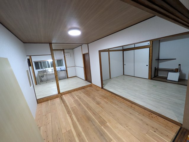 東松山市SR付き平屋の居間・リビング|居間です