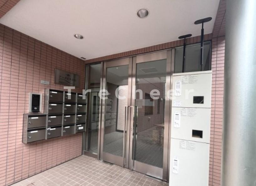 アークビル目白のエントランス