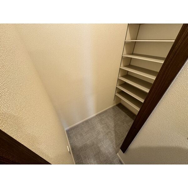 PillarSyo(ピラーショー)の収納