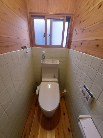 明洋3丁目戸建てのトイレ