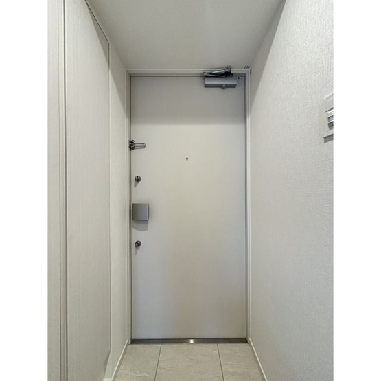 【玄関】コンフォリア・リヴ大崎