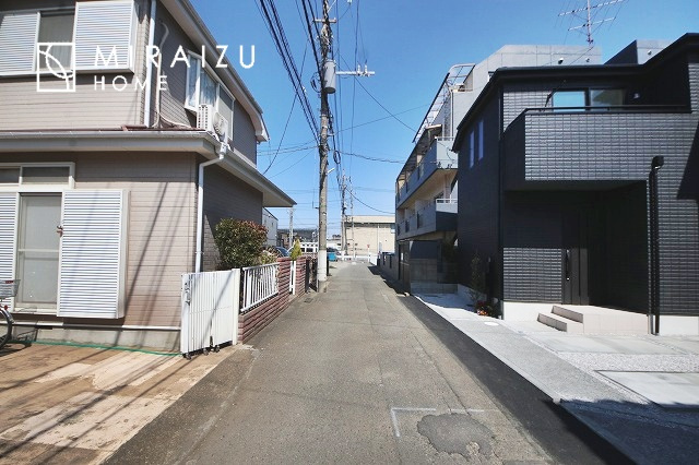 【前面道路含む現地写真】 | 前面道路☆運転が不安な方も安心な前面道路、きちんと幅員のある道路は女性にも安心です。整備されている道路は気持ちも良いですね♪
