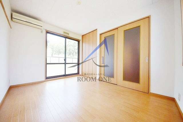 神部ハイツの居間・リビング|洋室のお部屋です。