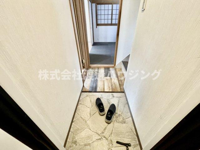 メゾンカルムの玄関