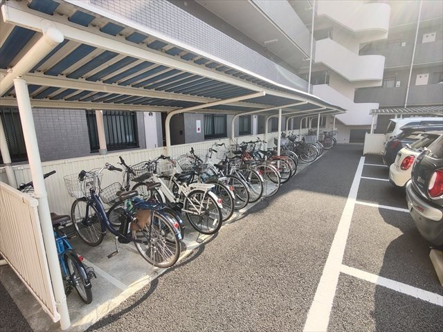【駐輪場】の画像