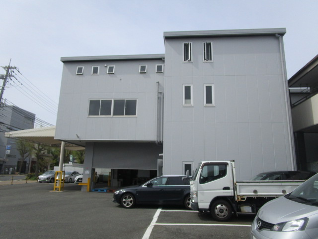 吹田市南吹田１丁目の倉庫の外観