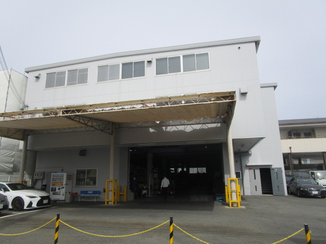 吹田市南吹田１丁目の倉庫の外観