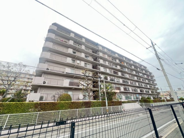 武庫川ニュースカイハイツの外観