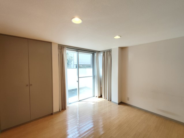 葛飾区新小岩４丁目の賃貸マンションの洋室