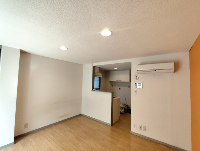 葛飾区新小岩４丁目の賃貸マンションの居間・リビング