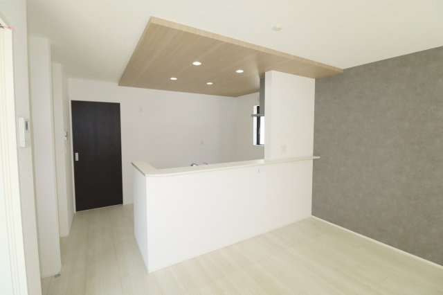 郡山市安積町長久保3丁目　　　１号棟　　　安積第3小学校、安積第2中学区のキッチン