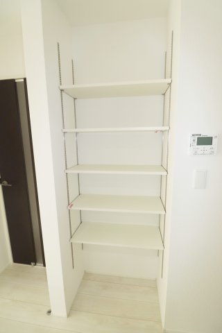郡山市安積町長久保3丁目　　　１号棟　　　安積第3小学校、安積第2中学区の収納