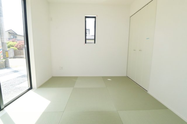郡山市安積町長久保3丁目　　　１号棟　　　安積第3小学校、安積第2中学区の和室