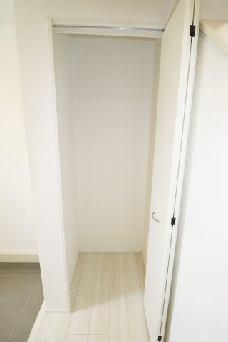 郡山市安積町長久保3丁目　　　１号棟　　　安積第3小学校、安積第2中学区の収納