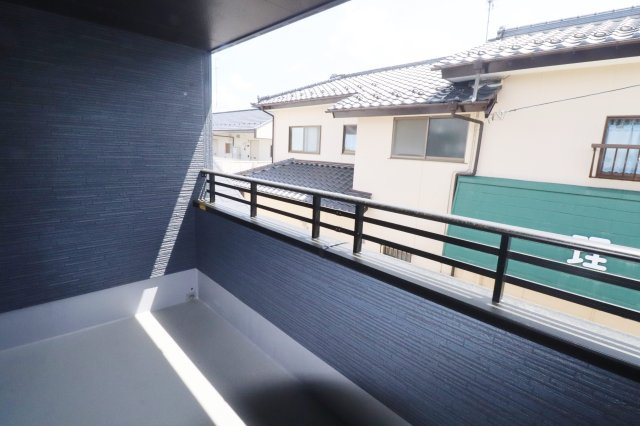 郡山市安積町長久保3丁目　　　１号棟　　　安積第3小学校、安積第2中学区のバルコニー