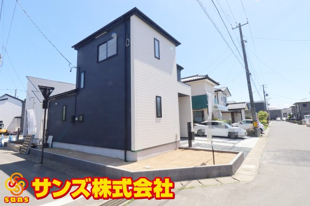 郡山市安積町長久保3丁目　　　１号棟　　　安積第3小学校、安積第2中学区の外観|北西側から見た外観♪