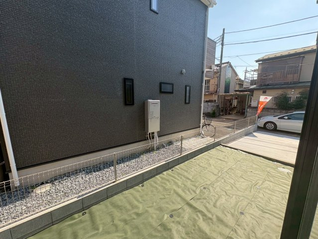 狭山市南入曽　新築分譲　西武新宿線『入曽駅』徒歩8分　【入間野小学区】の庭