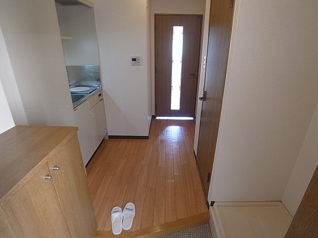 アスール神戸の玄関|玄関からはお部屋は見えません