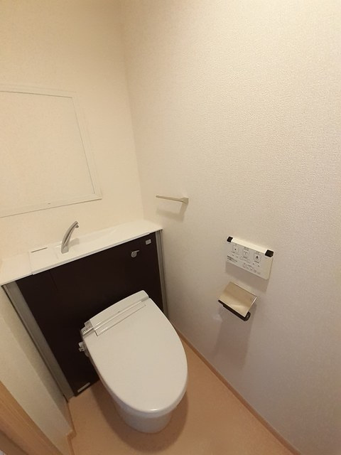 ドルチェのトイレ|落ち着いたトイレです