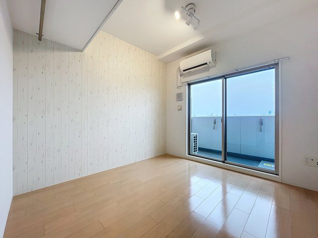 アルティザ淡路駅東の居間・リビング