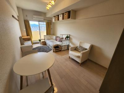 みつまめ京都の居間・リビング|洋室