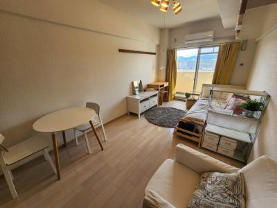 みつまめ京都の居間・リビング|洋室