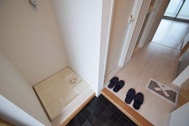 カスタリア西船橋の玄関|広めの玄関です。