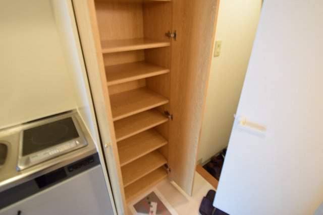 カスタリア西船橋のトイレ|シューズボックス付いてます。