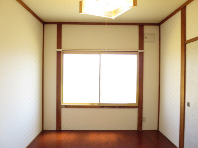 ビケ貝塚の洋室