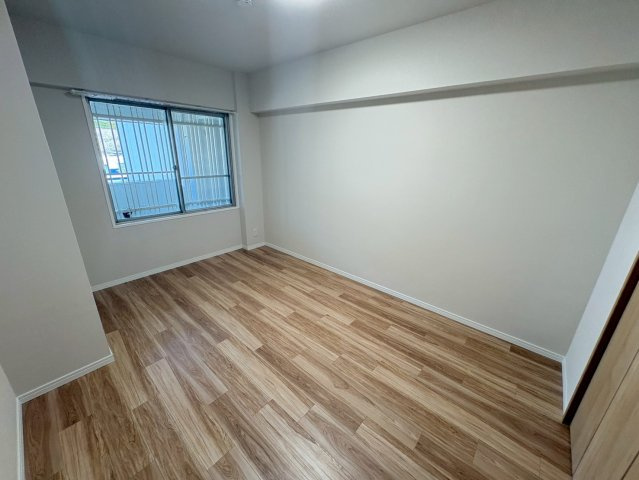 シーサイドシャトー塩屋の洋室|広々とした洋室です