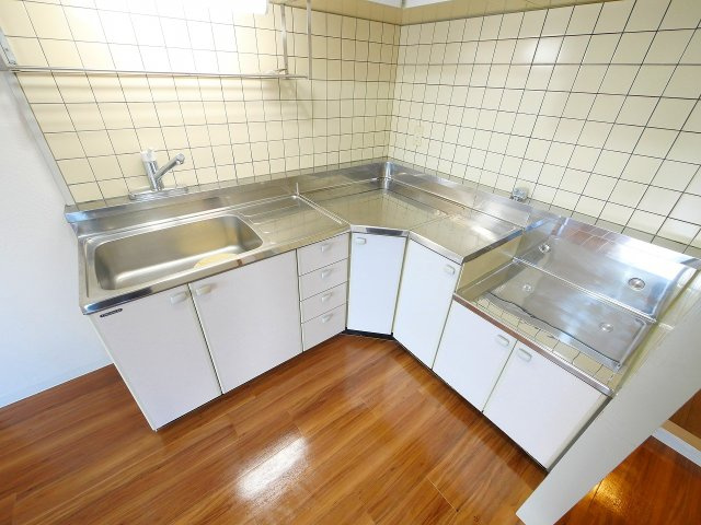 コンフォート酒井のキッチン|キッチンでお料理をお楽しみください