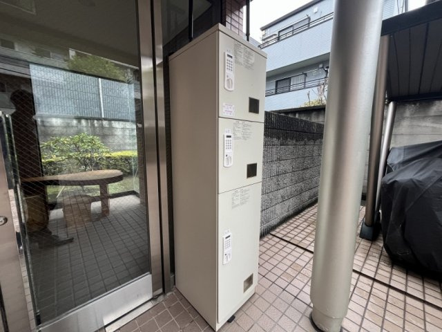 アークビル目白のエントランス
