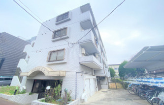アジュール成増の外観