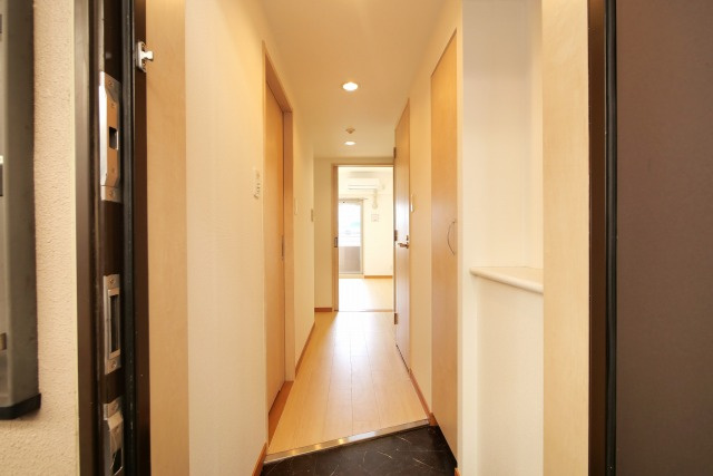 willDo新大阪の玄関