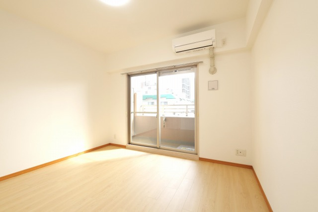 willDo新大阪の居間・リビング