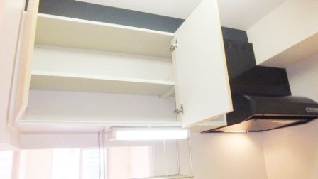 アペックスハイツ西船Ⅱの設備|キッチン上部に収納有ります
