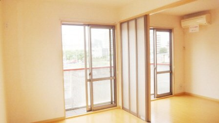 アペックスハイツ西船Ⅱ|明るいお部屋です