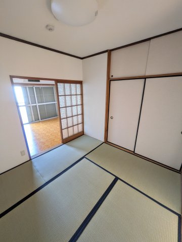 サンドエル吉田の和室