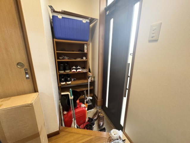 大きなお風呂と素敵な間取りで理想な田舎暮らし♪ゴルフ場も近い♪寺子の玄関|毎日通る玄関はこちらです