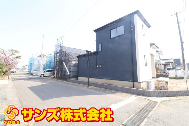 郡山市安積町長久保3丁目　　　３号棟　　　安積第3小学校、安積第2中学区の外観|北西側から見た区画全体♪